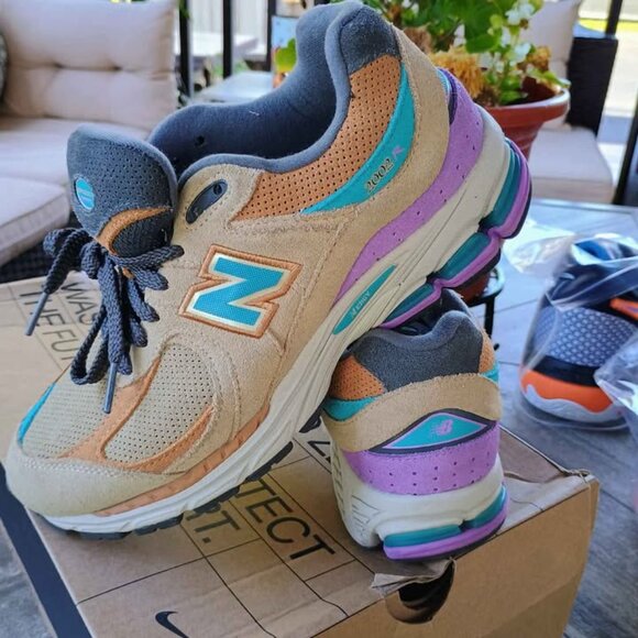 New Balance 2002 r running shoe - Picture 4 of 8